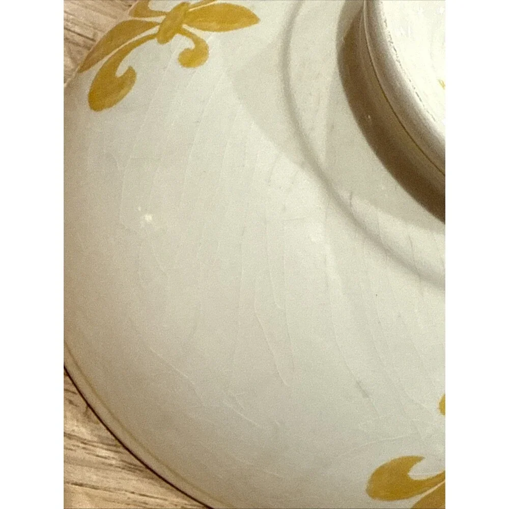 Williams Sonoma Fleur De Lis Yellow Gold Footed Soup Cereal Bowl